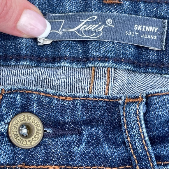 LEVI's denim skinny 531 cut off jean shorts Size Small 6 - Picture 2 of 5